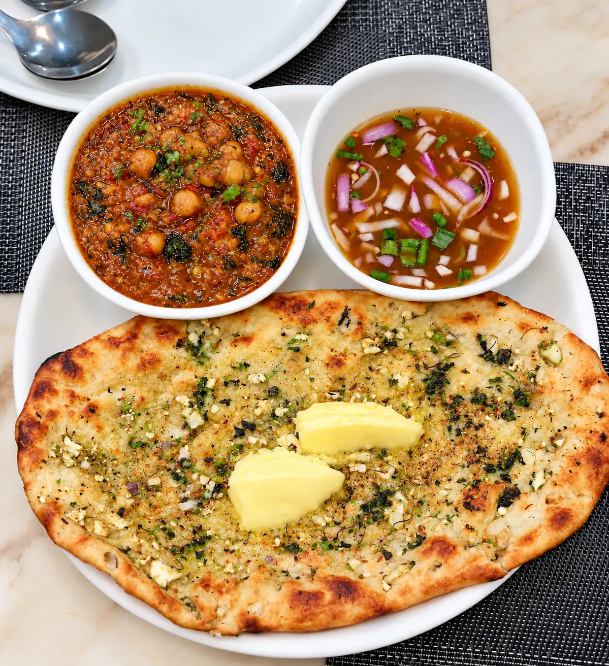Amritsari Aloo Kulcha